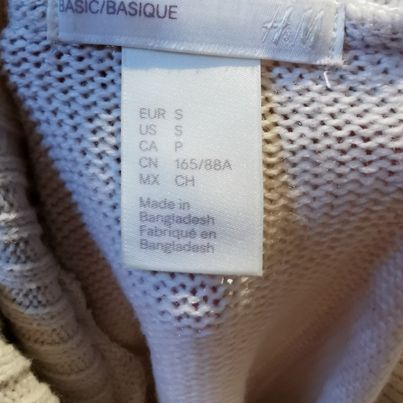 Sweaters - Picture 3 of 3